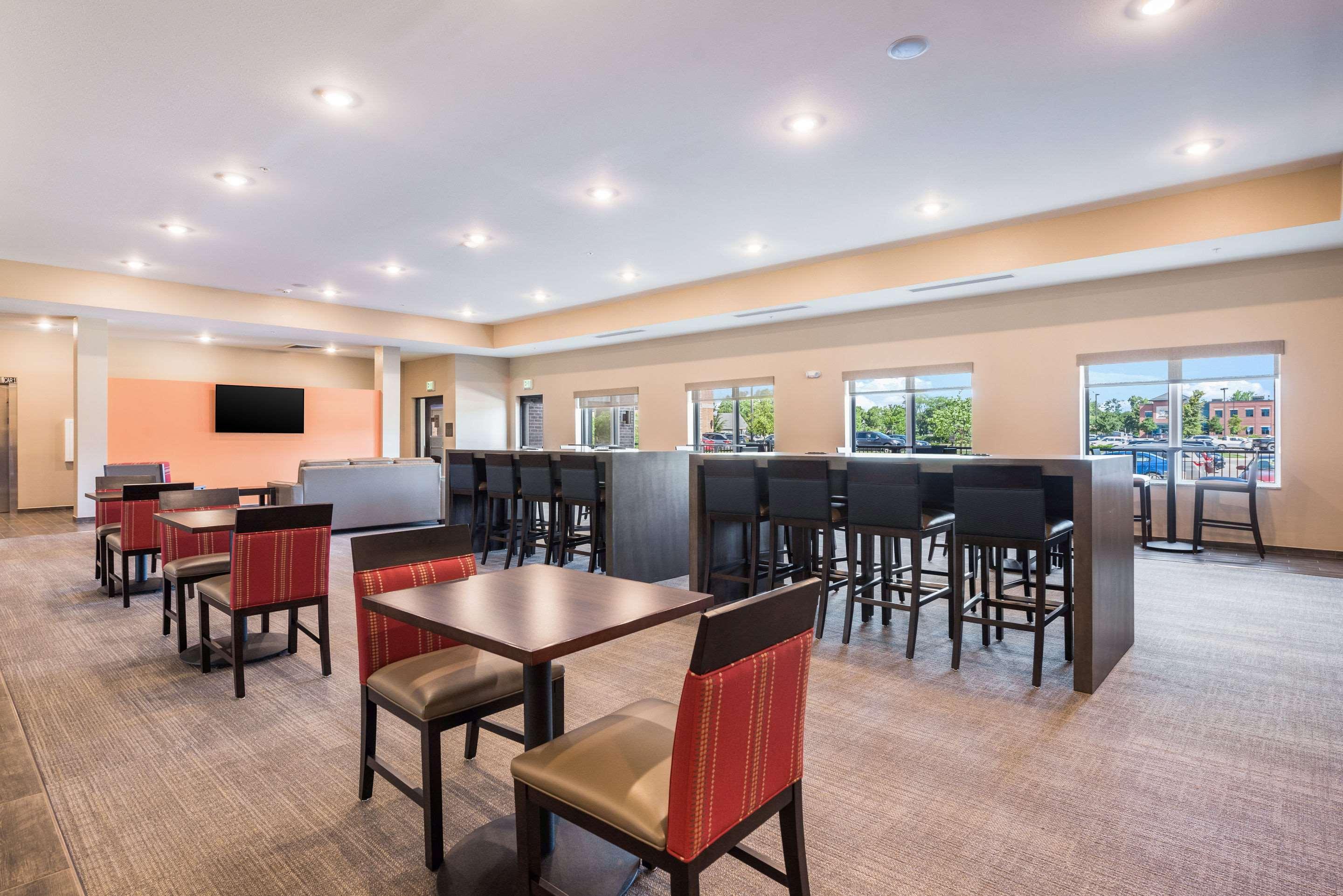 Comfort Suites Marysville Columbus - Northwest Exterior photo