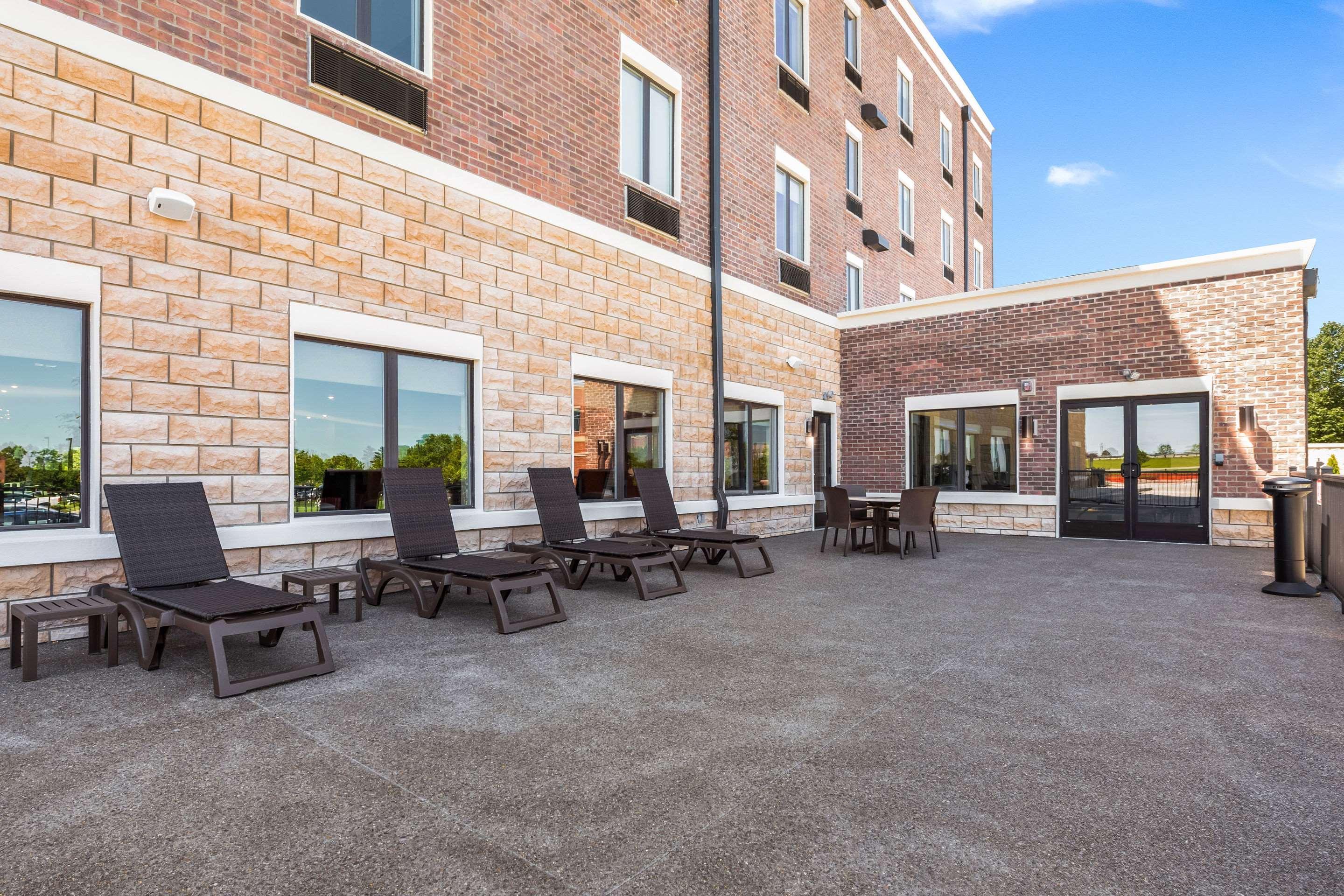 Comfort Suites Marysville Columbus - Northwest Exterior photo